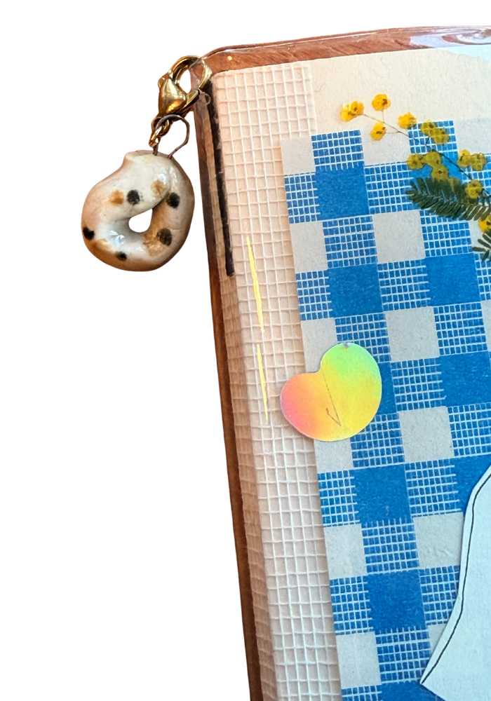 Dangle Journal Charm Bagel